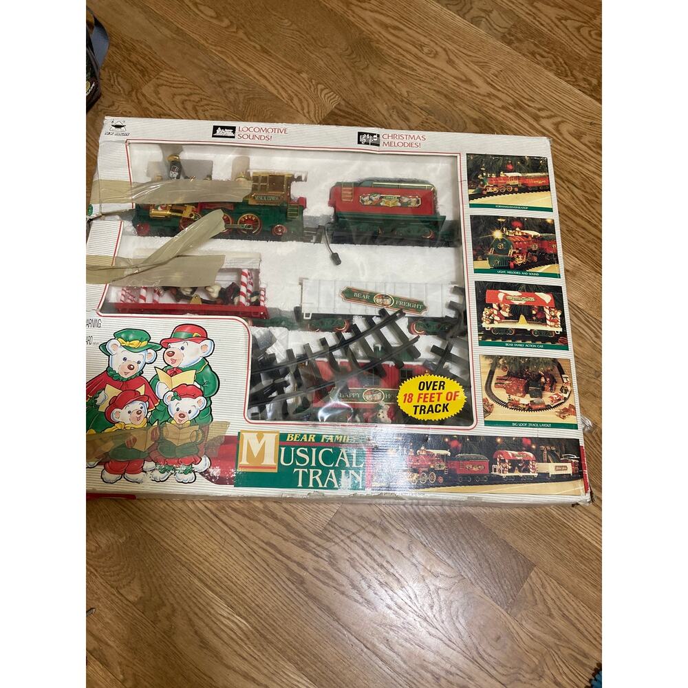 1995 New Bright Bear Family Musical Christmas Train Original Box Complete Works